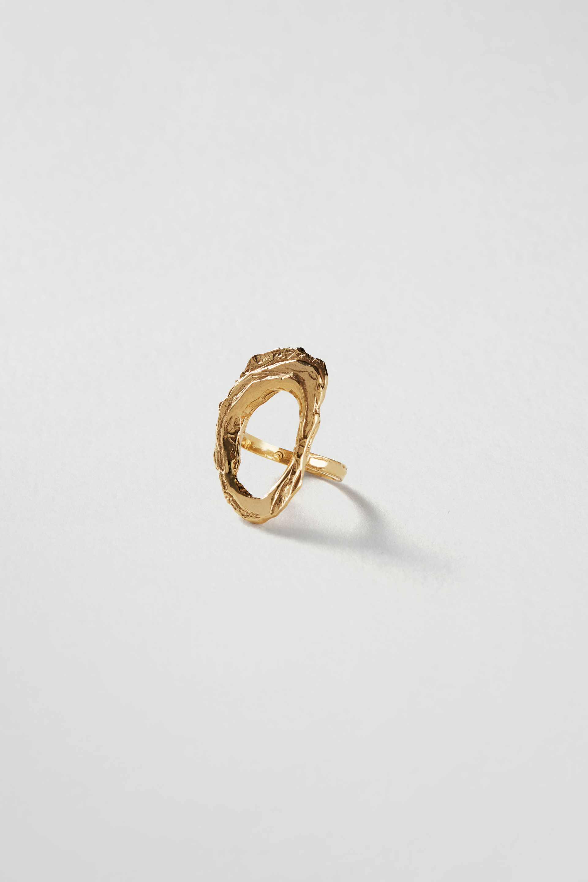 Fumme-pierscionek-oyster-srebro-zlocone-packshot Pierścionek Oyster srebro złocone